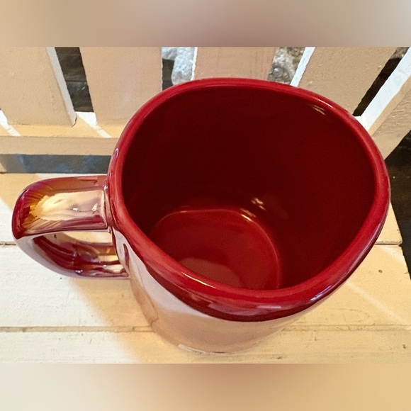 Rae Dunn Santa Claus ๐
๐ผ Iridescent Red Mug - Picture 4 of 4